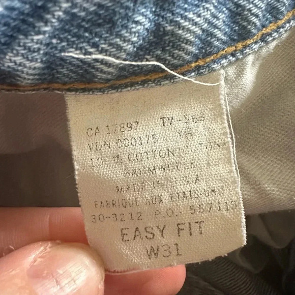 Vintage Gap Easy Fit Jean Shorts - Picture 9 of 9